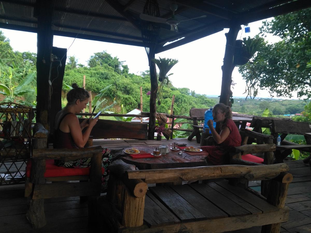 Tree Lodge Banlung Exterior photo