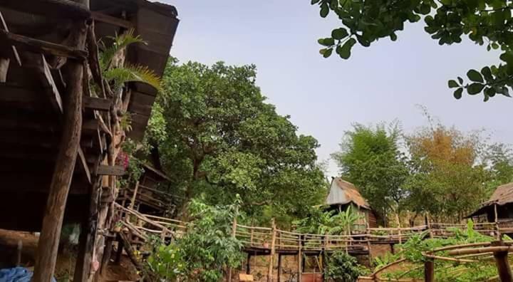 Tree Lodge Banlung Exterior photo